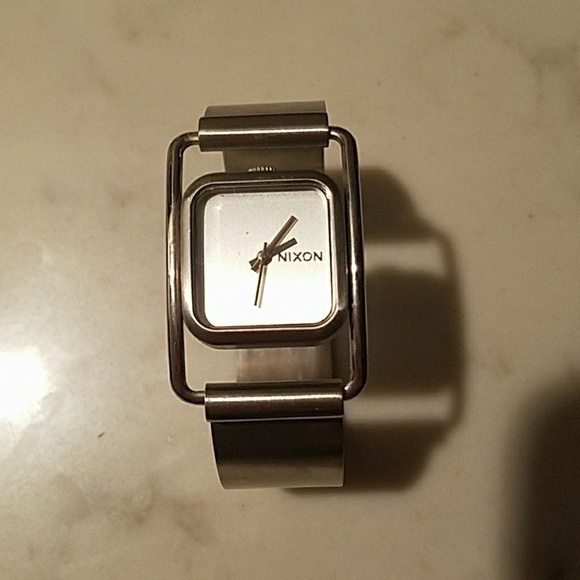 Nixon Accessories - Nixon watch